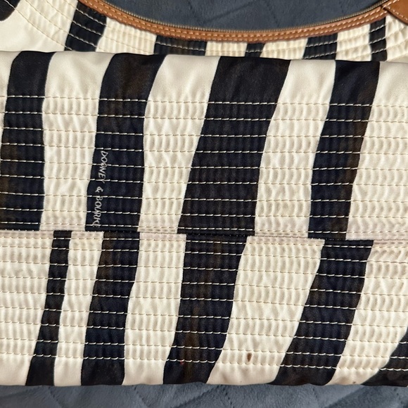 Dooney and Bourke Purse - Picture 11 of 11